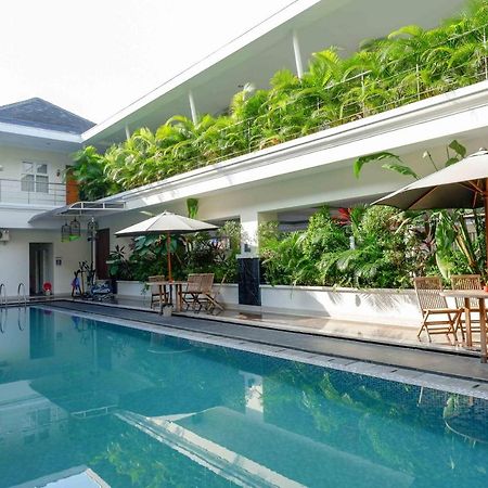 Urbanview Hotel Syariah Casa Azmya Yogyakarta Kejayan Bagian luar foto