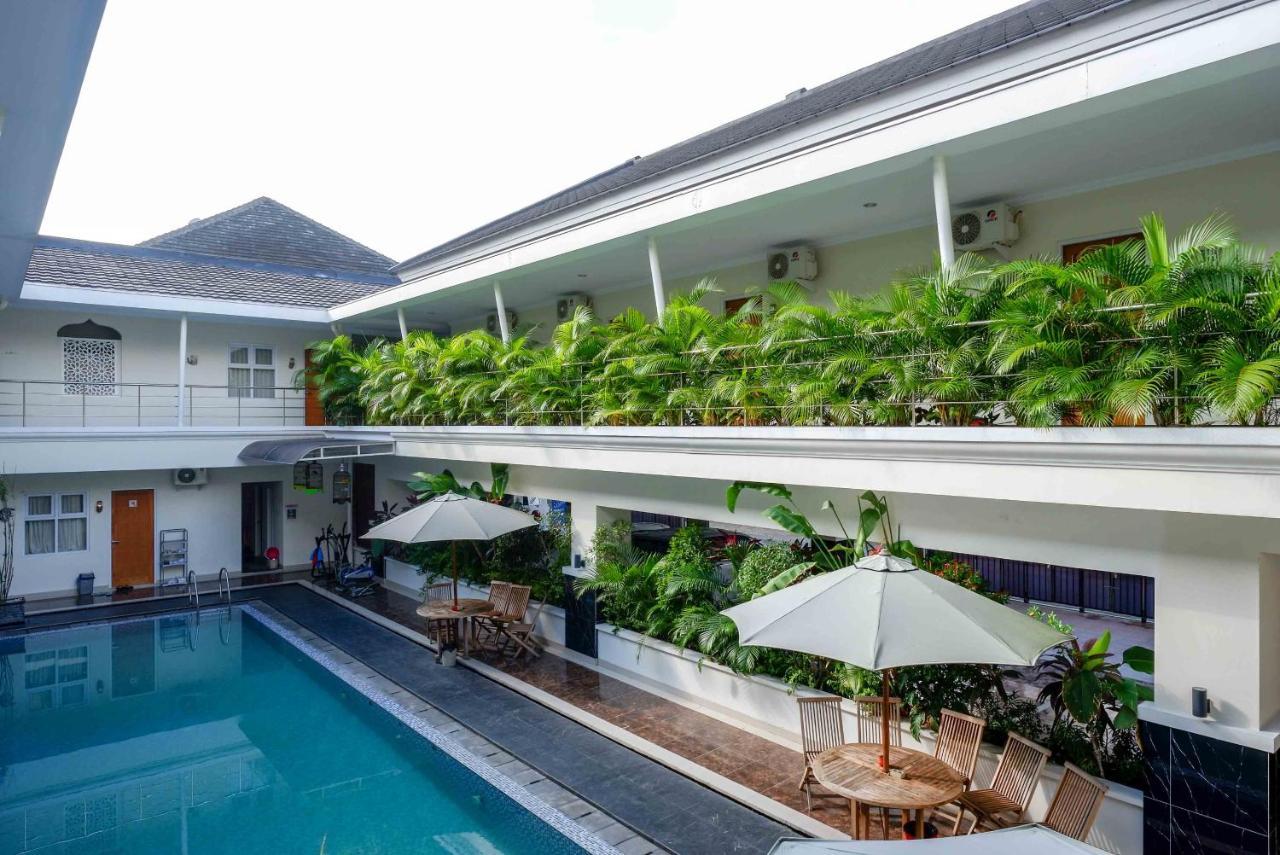 Urbanview Hotel Syariah Casa Azmya Yogyakarta Kejayan Bagian luar foto