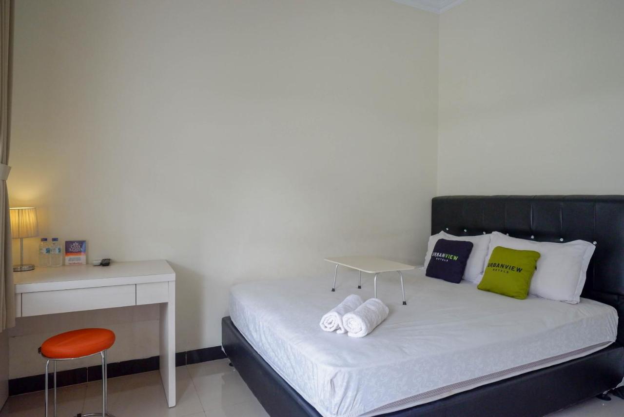 Urbanview Hotel Syariah Casa Azmya Yogyakarta Kejayan Bagian luar foto
